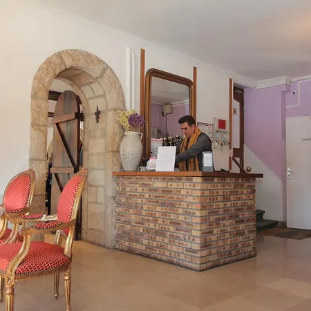 Chateau-landon Ξενοδοχείο Chateau-Landon
